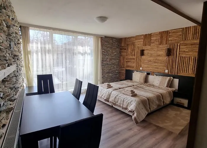 Pirin Апартаменты *